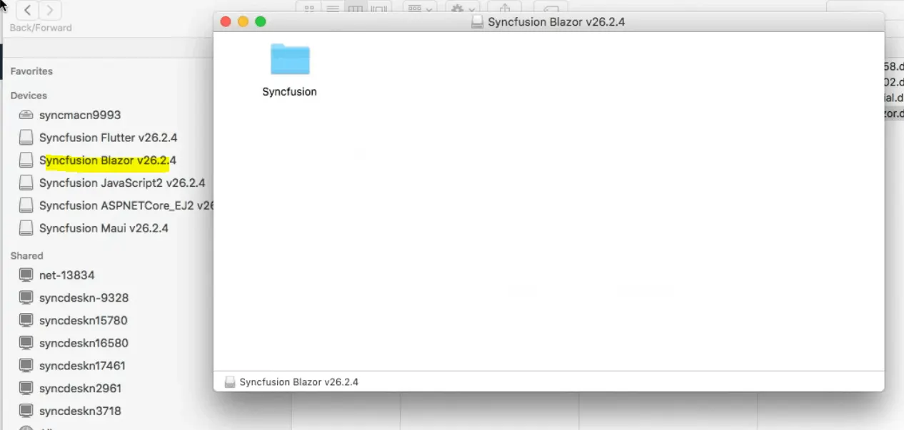 Mounted DMG drive visible in Finder